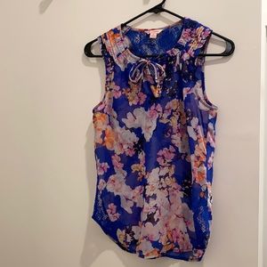 Candie’s Small Multicolored Flower Blouse 💙